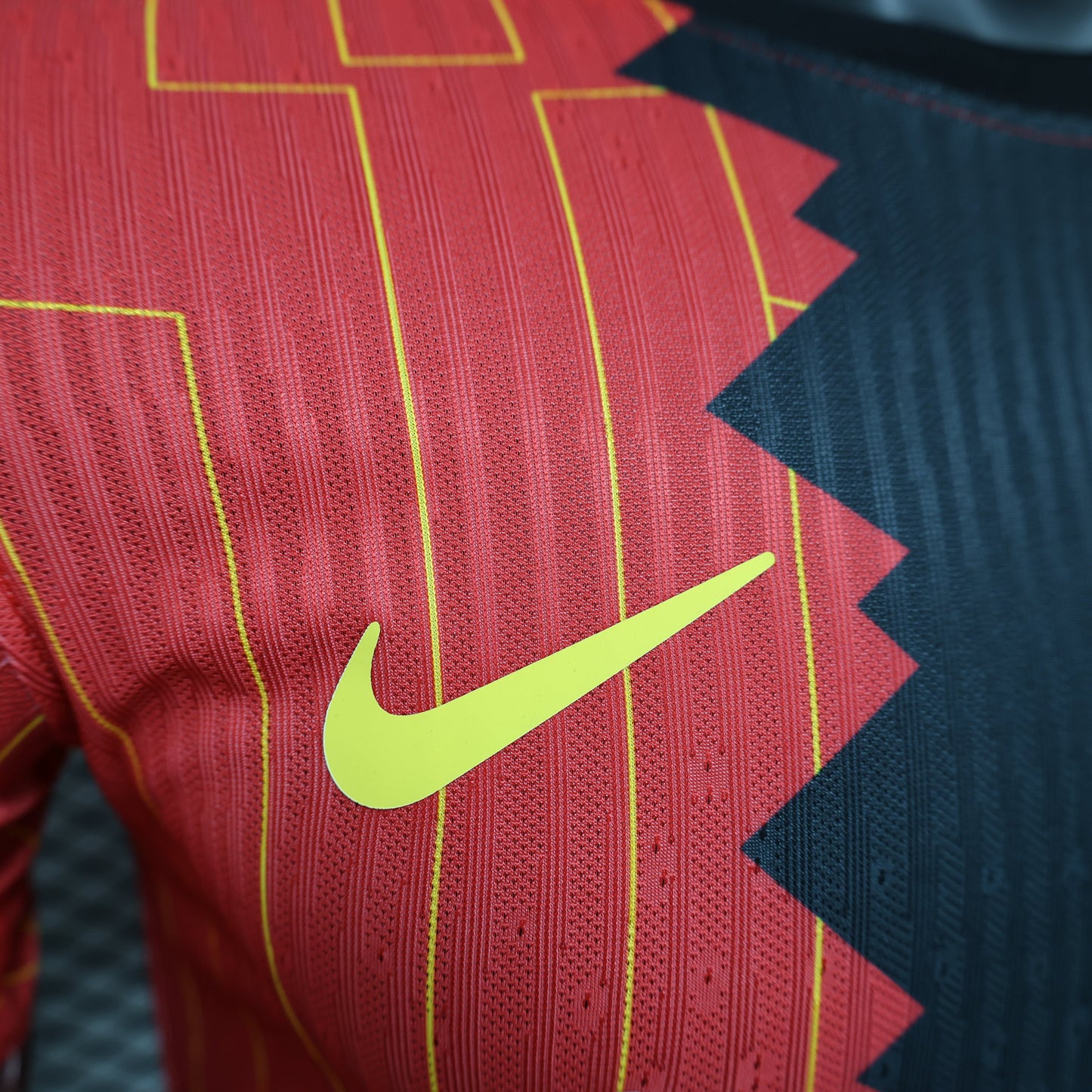 Liverpool "Tri-Color Blitz" Special Jersey