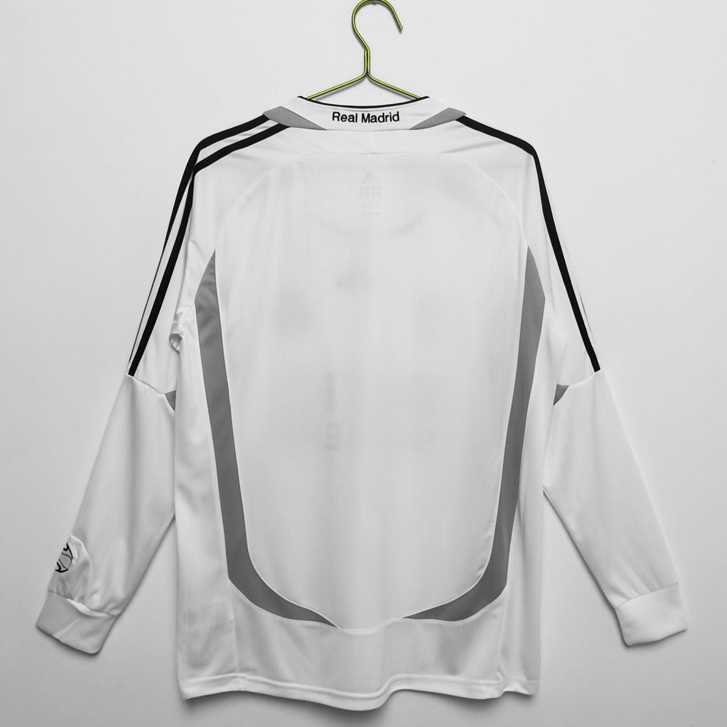 Real Madrid 2006-2007 Retro Long Sleeve Home Kit