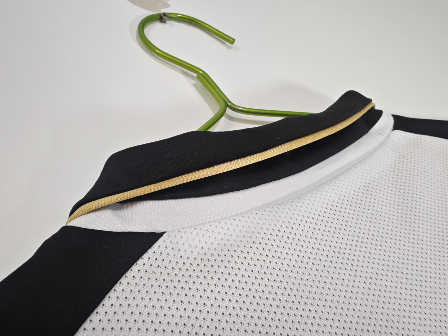 Manchester United 2001-2002 Retro Long Sleeve Third Kit