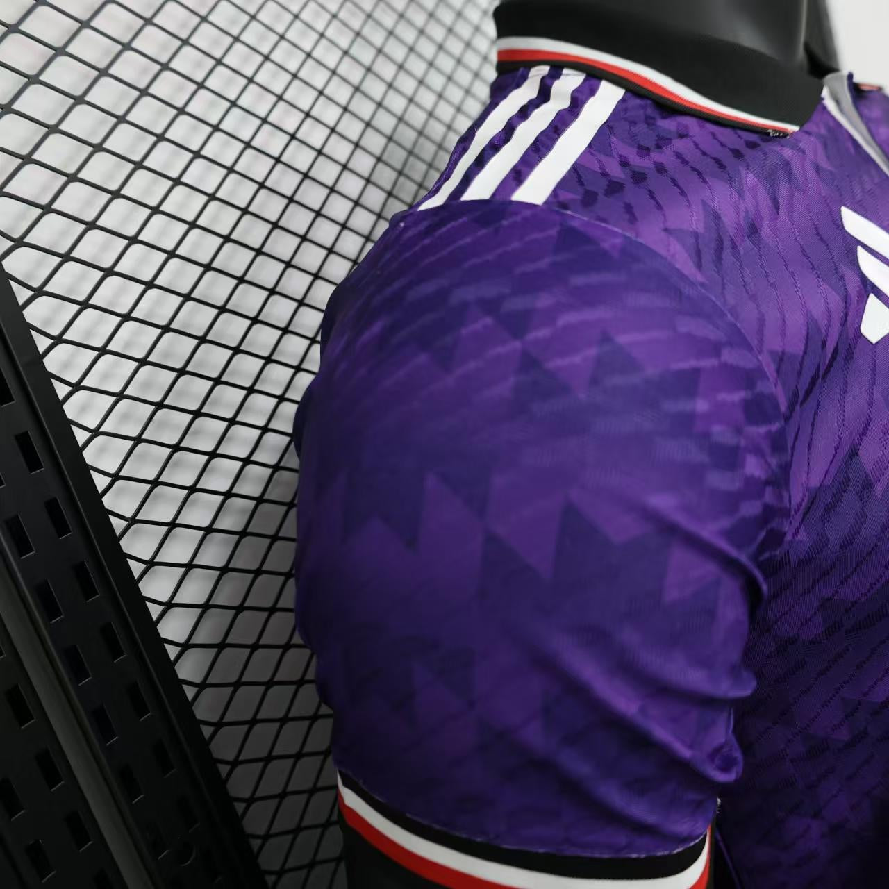 Manchester United "Midnight Essence" Special Jersey