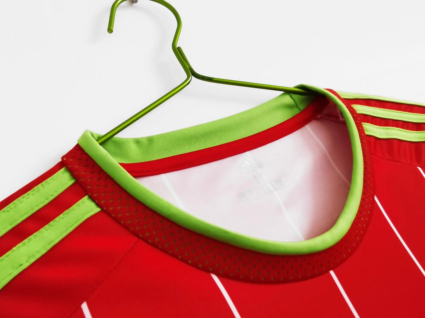 Wales 2015-2016 Home Jersey