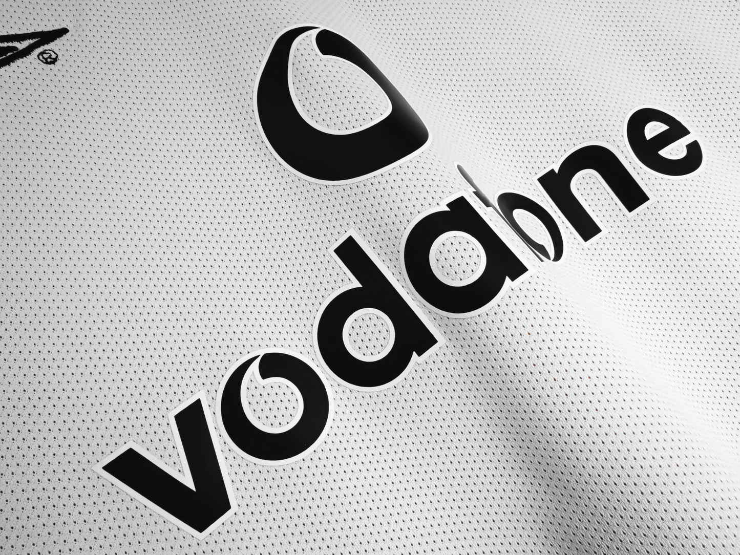 Manchester United 2001-2002 Retro Away Long Sleeve Kit