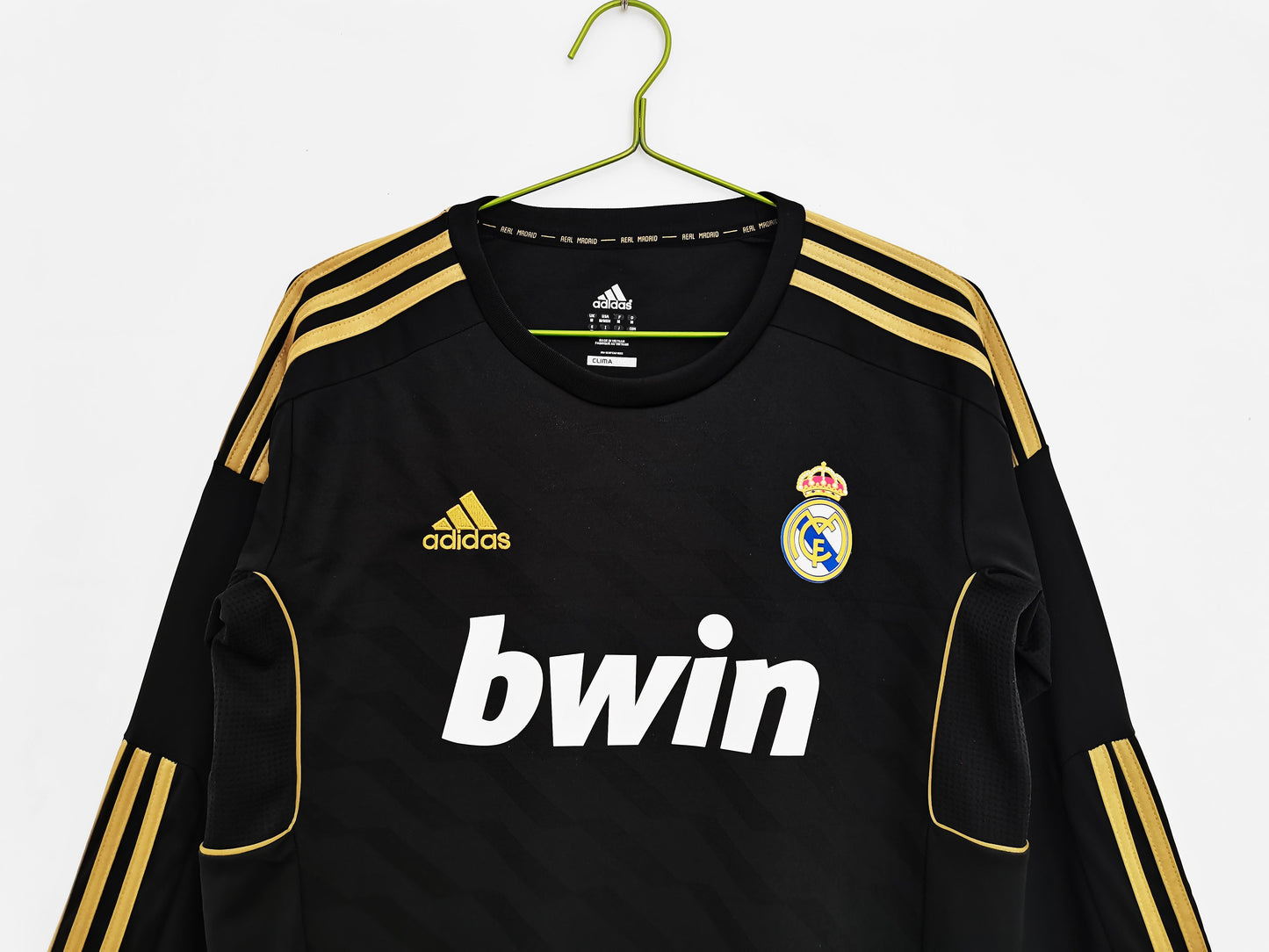 Real Madrid 2012-2013 Retro Long Sleeve Away Kit