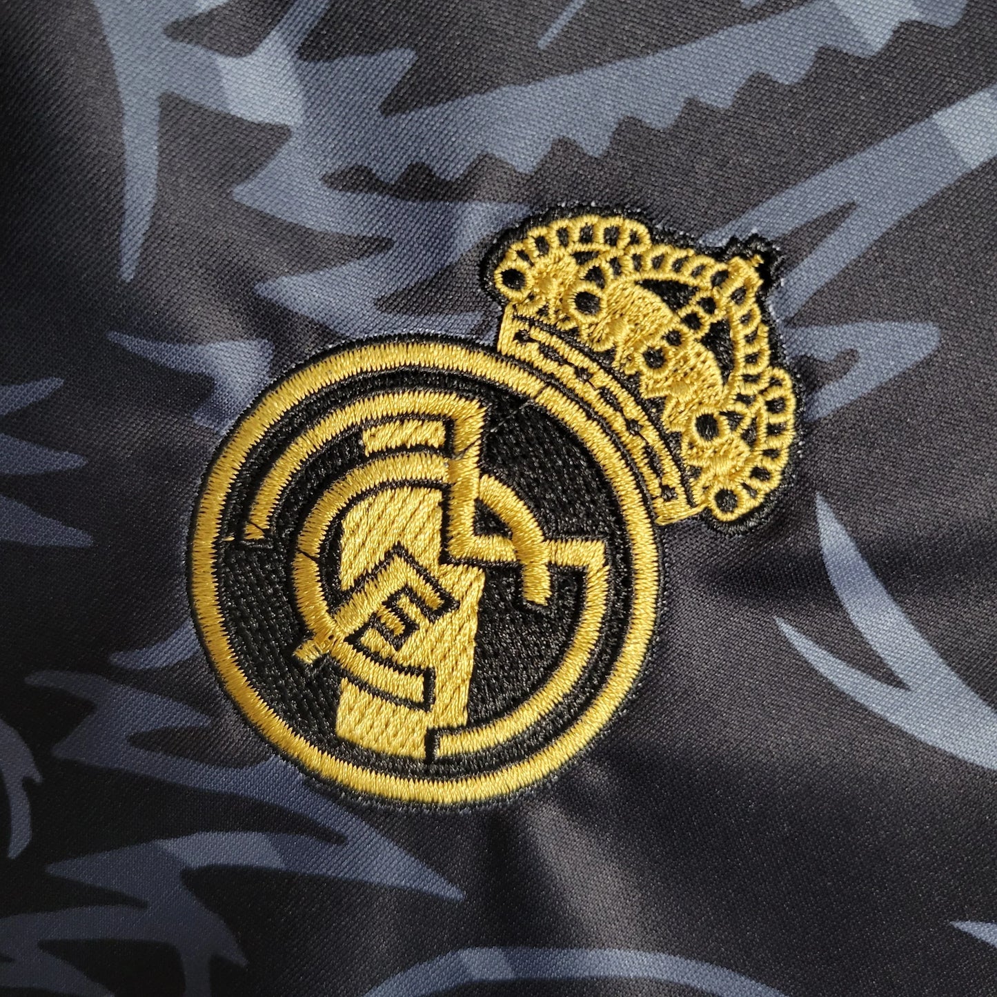 Real Madrid "Dragón Negro" Special Jersey