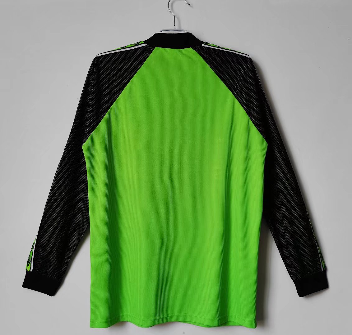 Manchester United 1998–1999 Retro Long Sleeve Goalkeeper Kit