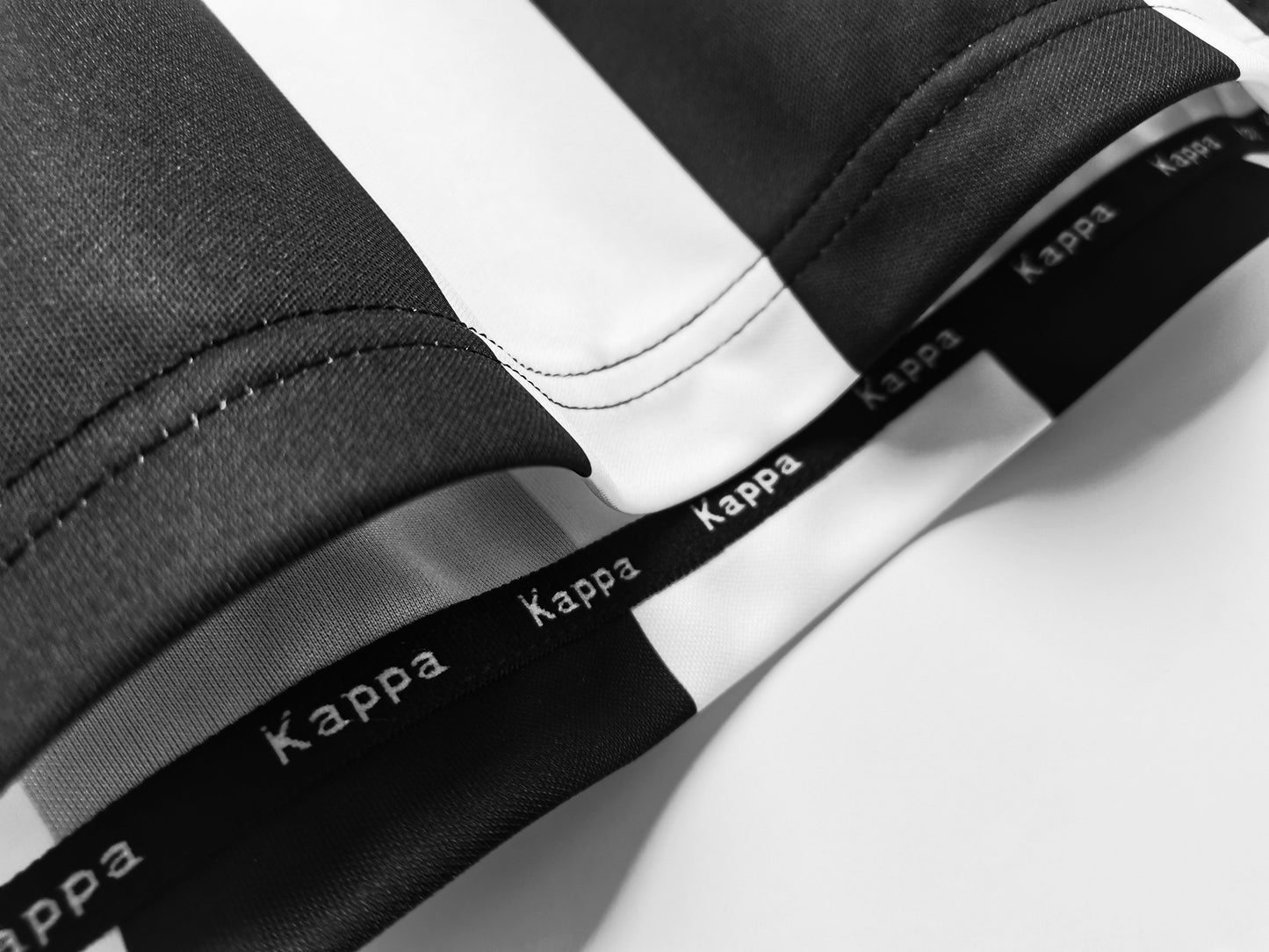 Juventus 1997-1998 Retro Long Sleeve Home Jersey