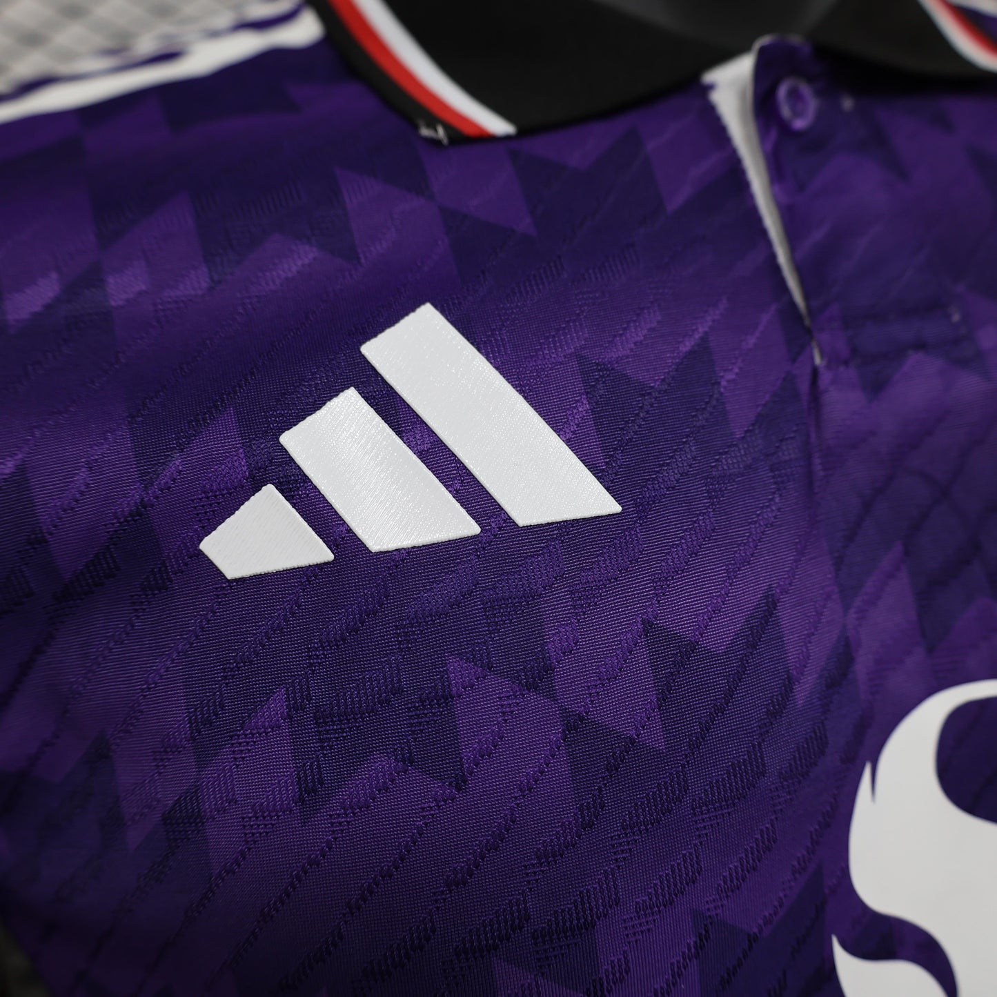 Manchester United "Midnight Essence" Special Jersey