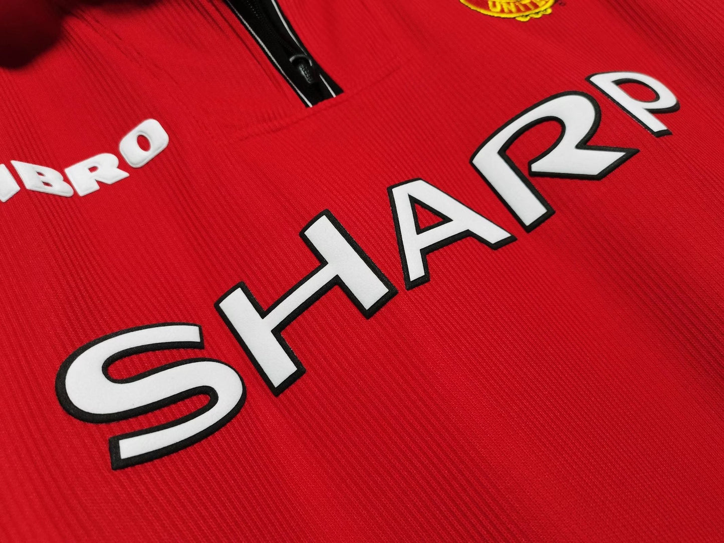 Manchester United 1997–1998 Retro Long Sleeve Home Kit