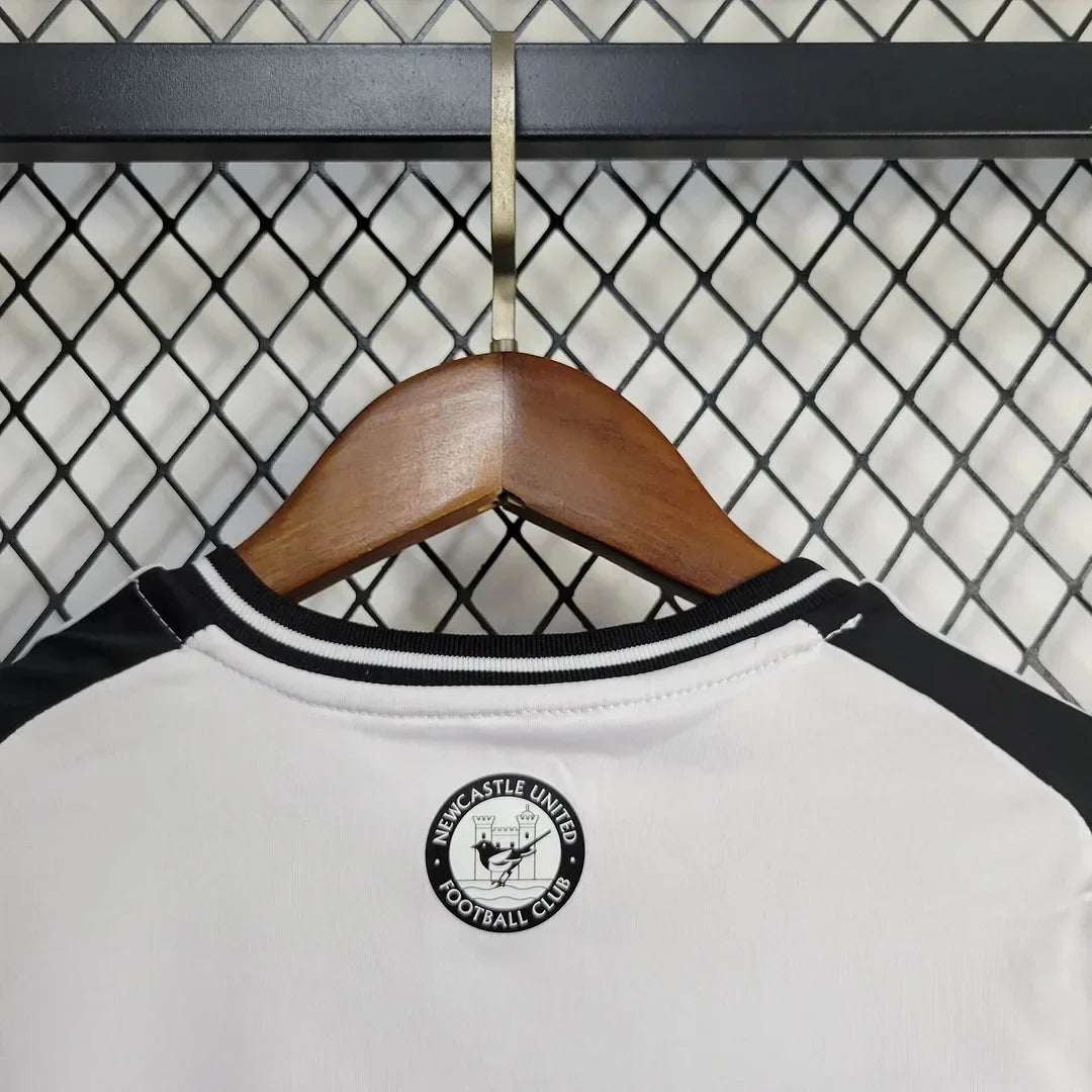 24/25 Newcastle United Home Kids Size