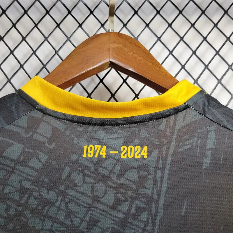 Borussia Dortmund "Royal Crest" Special Jersey