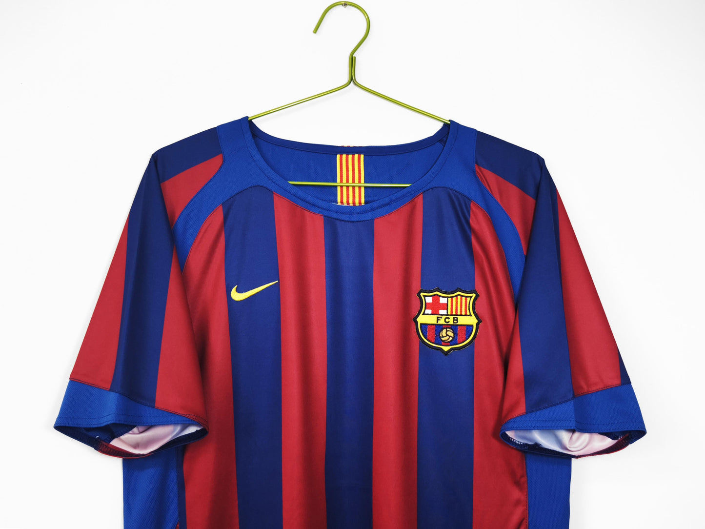 FC Barcelona 2005-2006 Home Jersey
