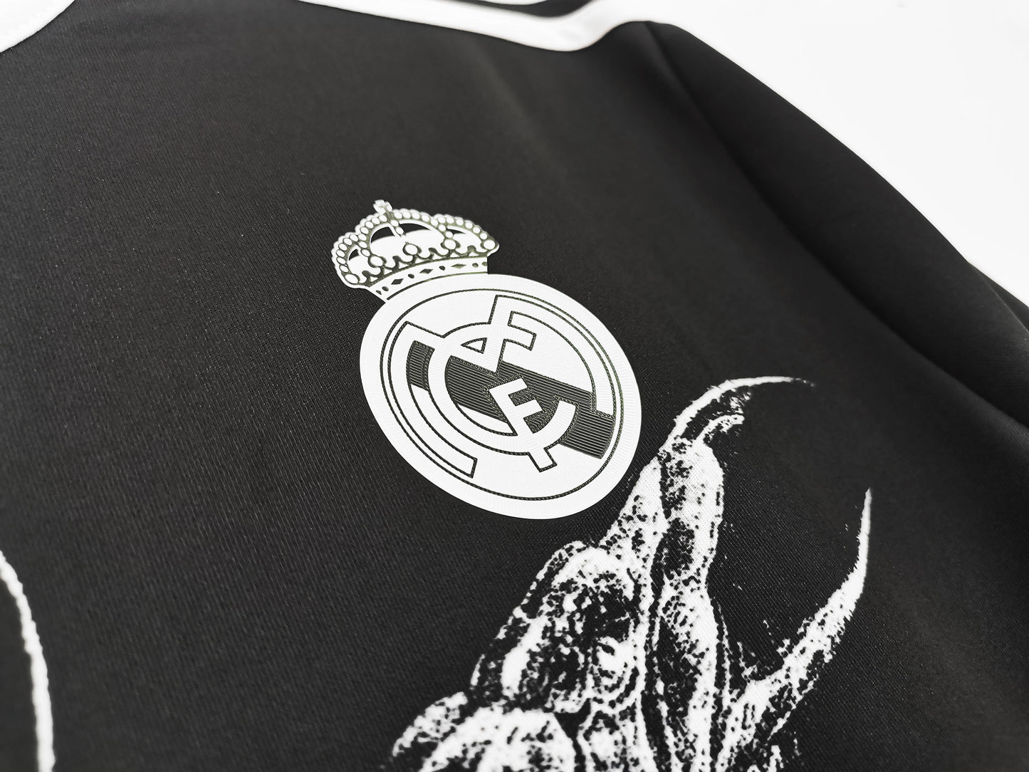 Real Madrid 2014-2015 Retro Long Sleeve Third Kit