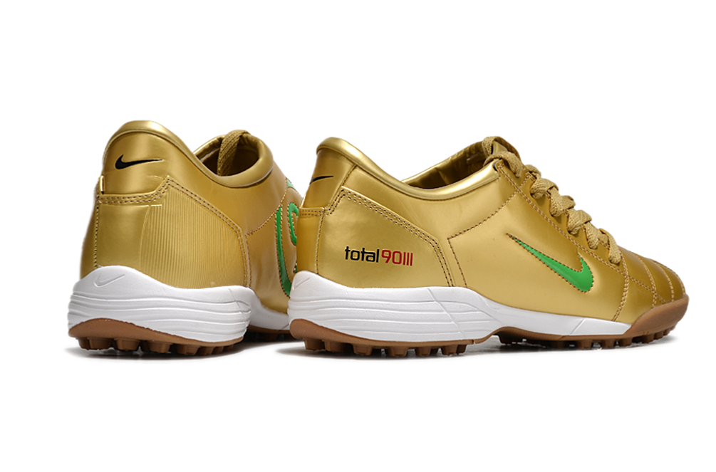 Nike Indoor Soccer Shoes | R9