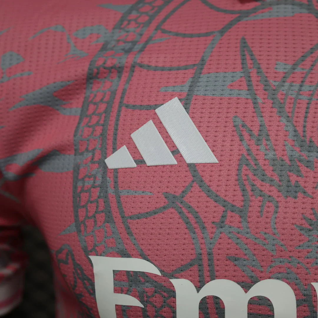 Real Madrid "Dragón Rosa" Special Jersey