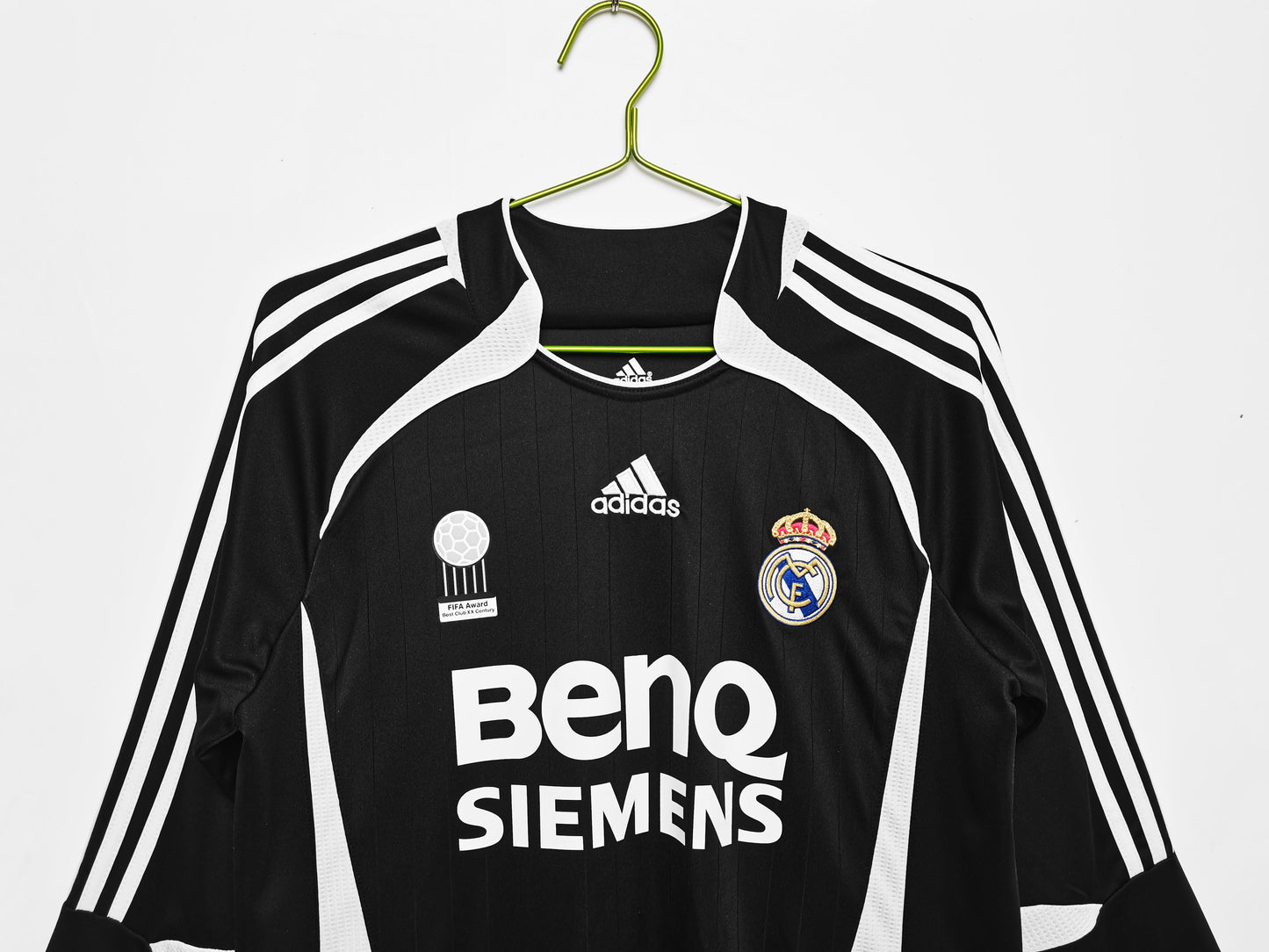 Real Madrid 2006-2007 Retro Long Sleeve Away Kit