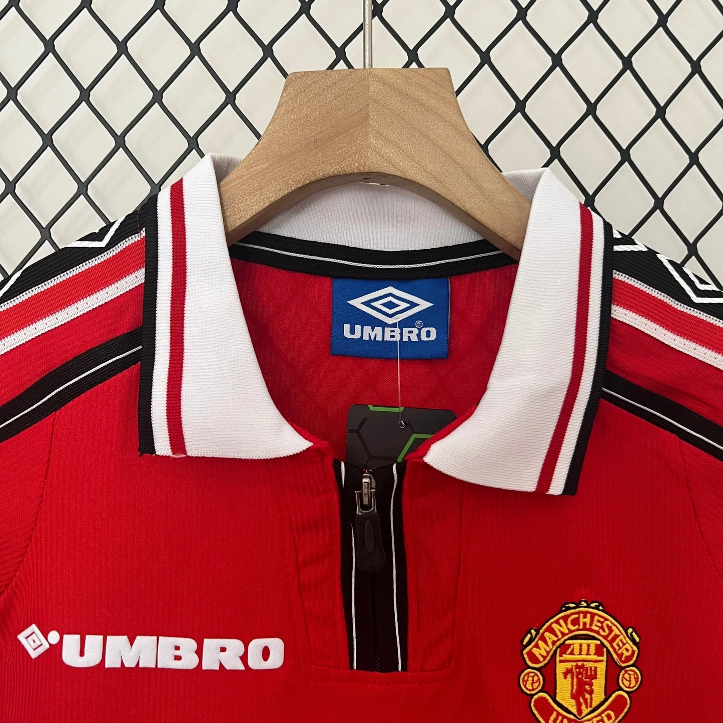 Manchester United 98/99 Home Kids Size
