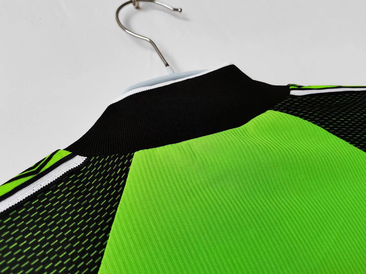 Manchester United 1998–1999 Retro Long Sleeve Goalkeeper Kit