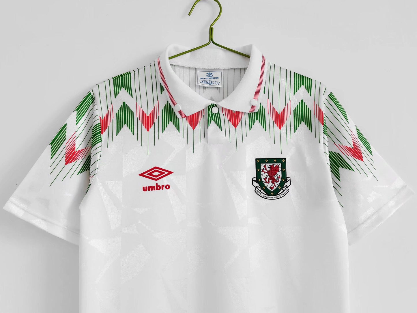 Wales 1990-1992 Away Jersey