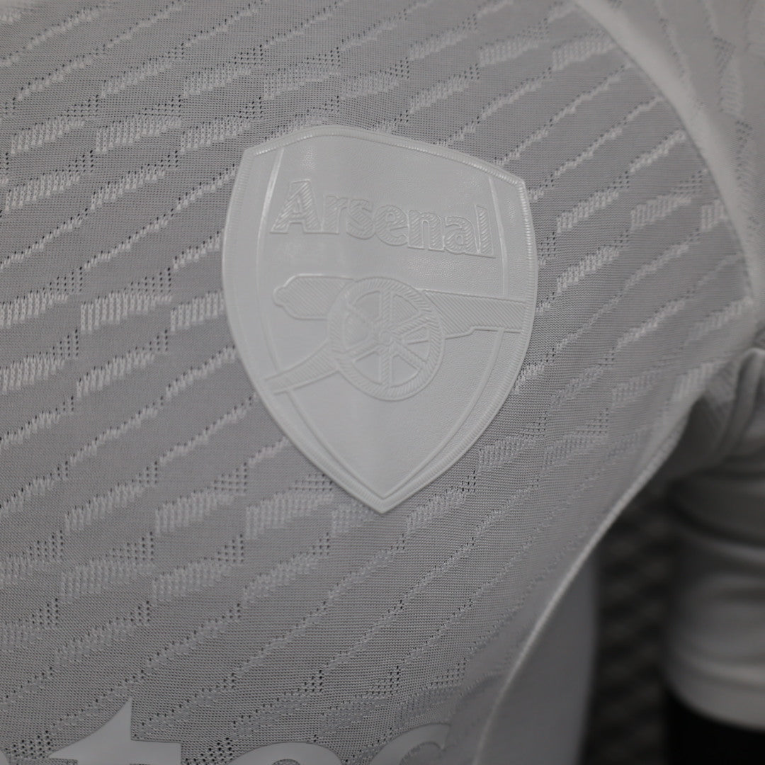 Arsenal "Pure Elegance" Special Jersey