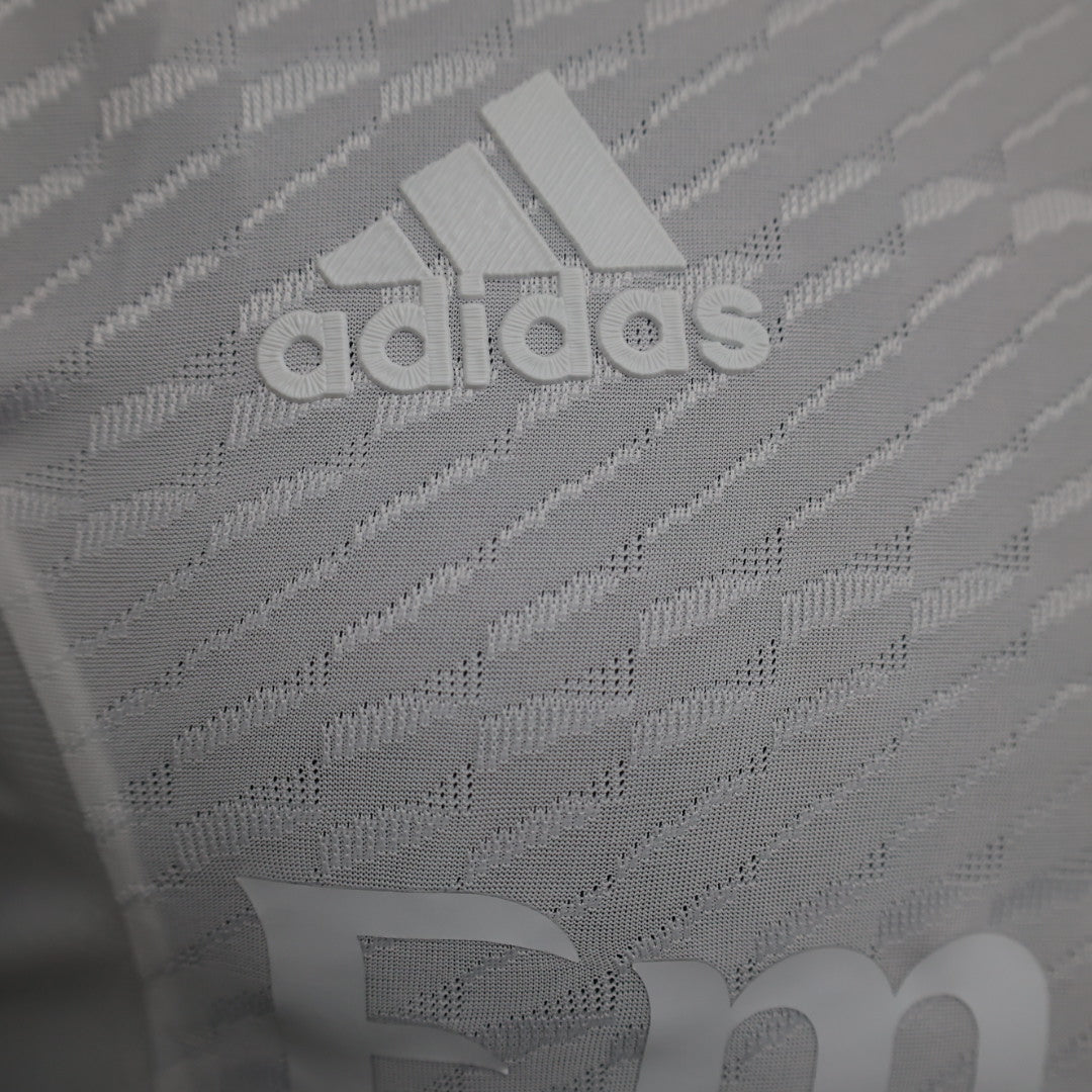 Arsenal "Pure Elegance" Special Jersey
