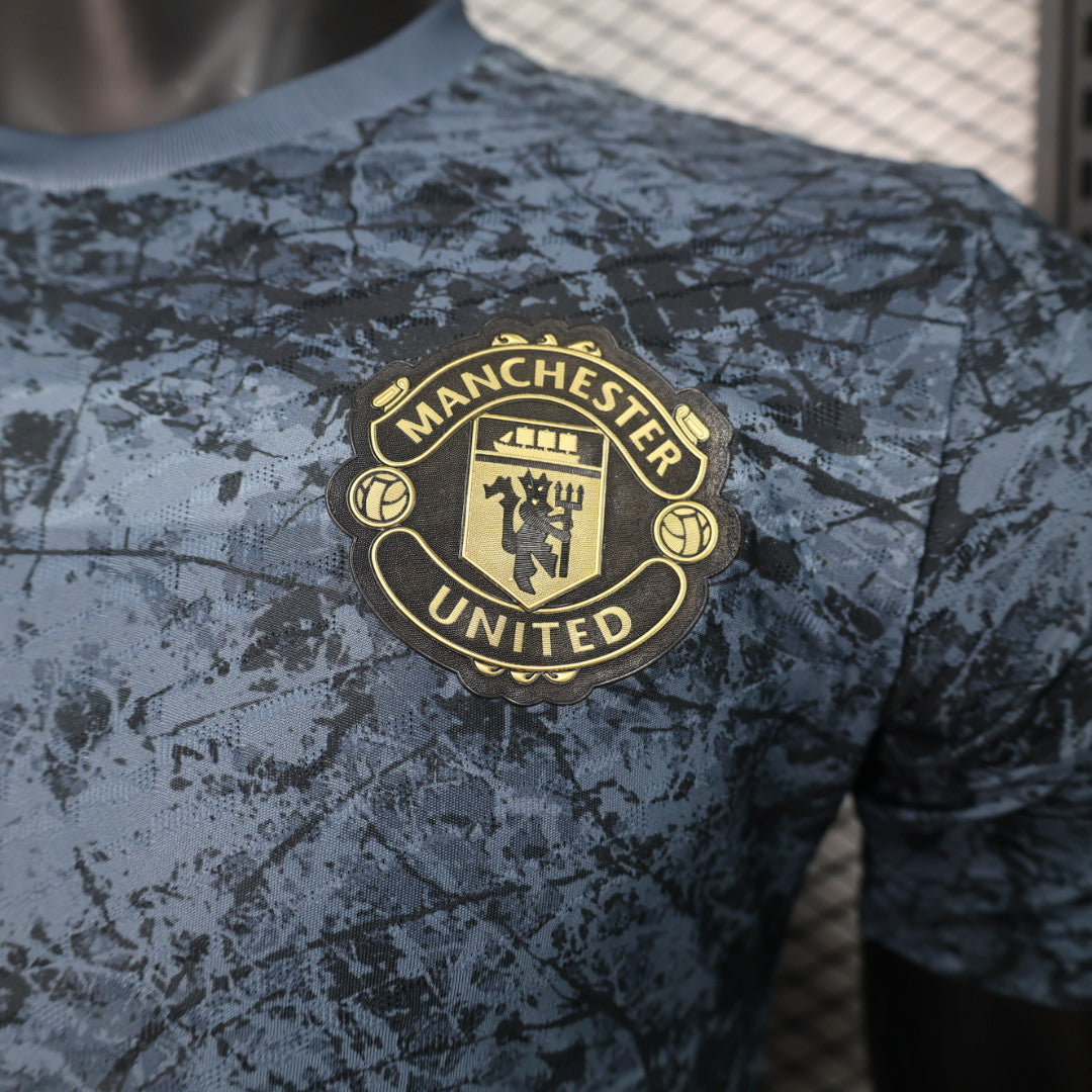 Manchester United "Midnight Thunder" Special Jersey