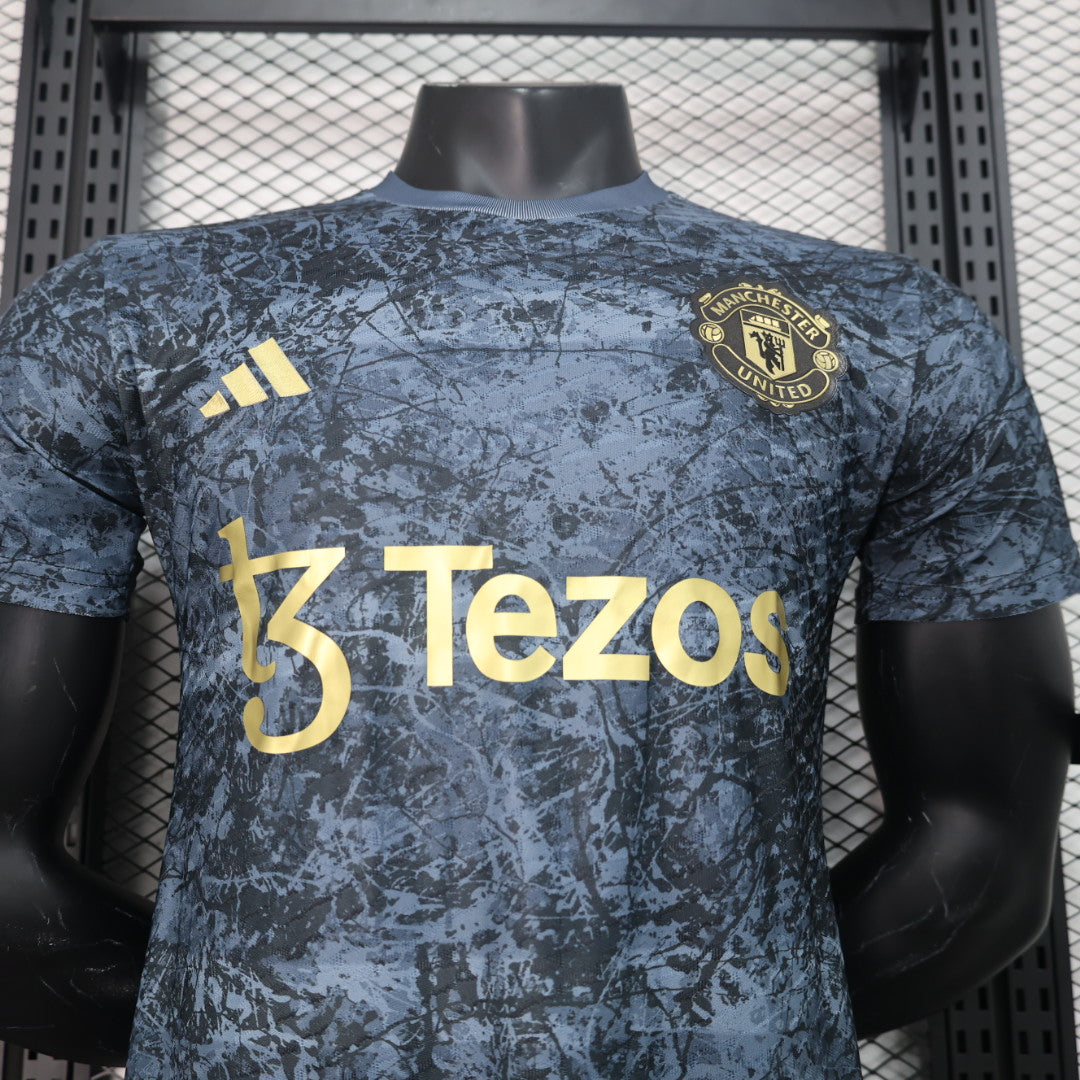 Manchester United "Midnight Thunder" Special Jersey