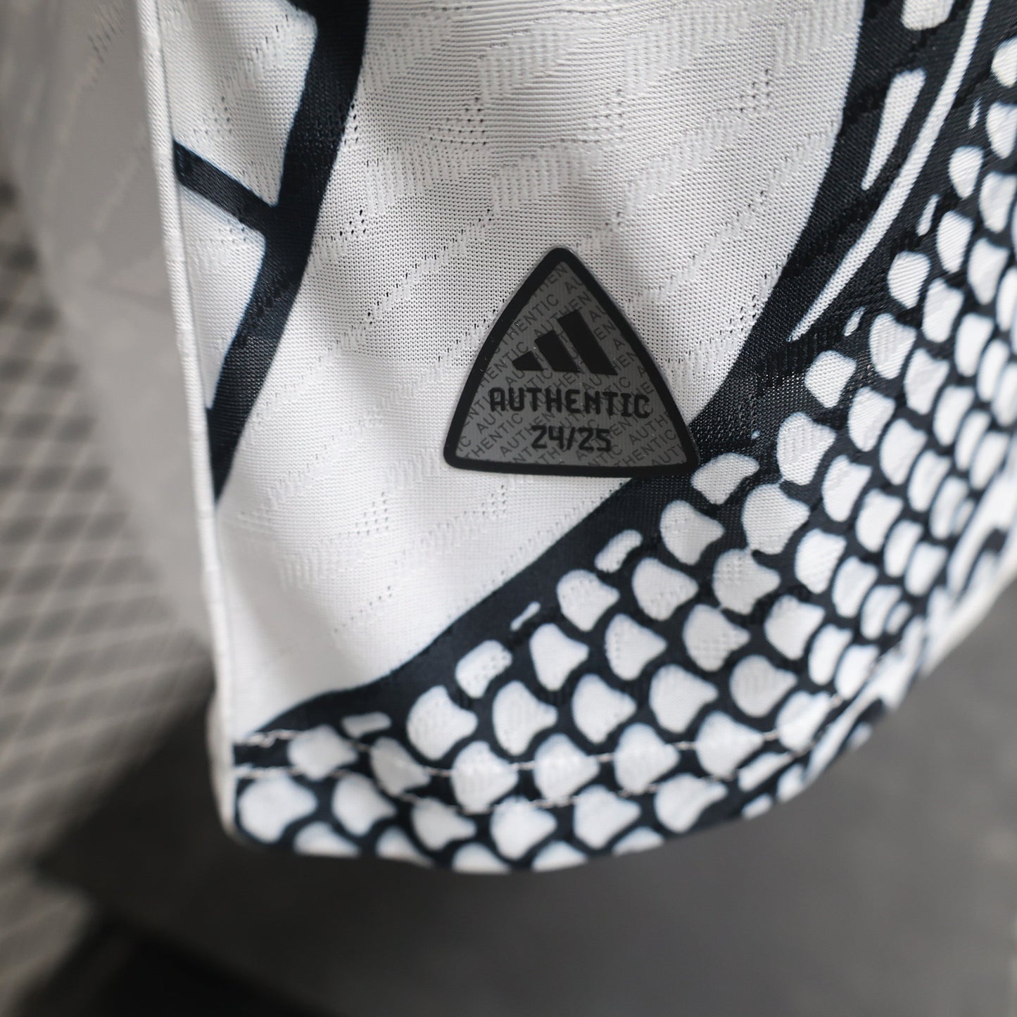 Real Madrid "White Serpent" Special Jersey