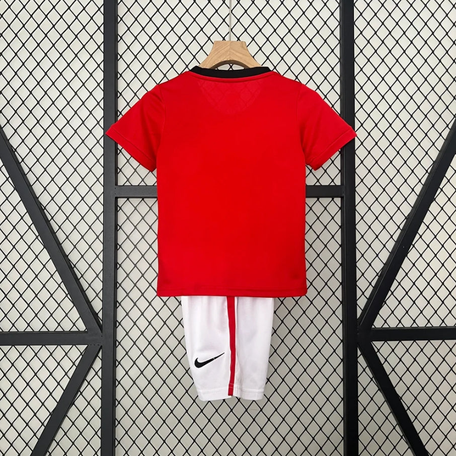 Manchester United Retro 09/10 Home Kids Size