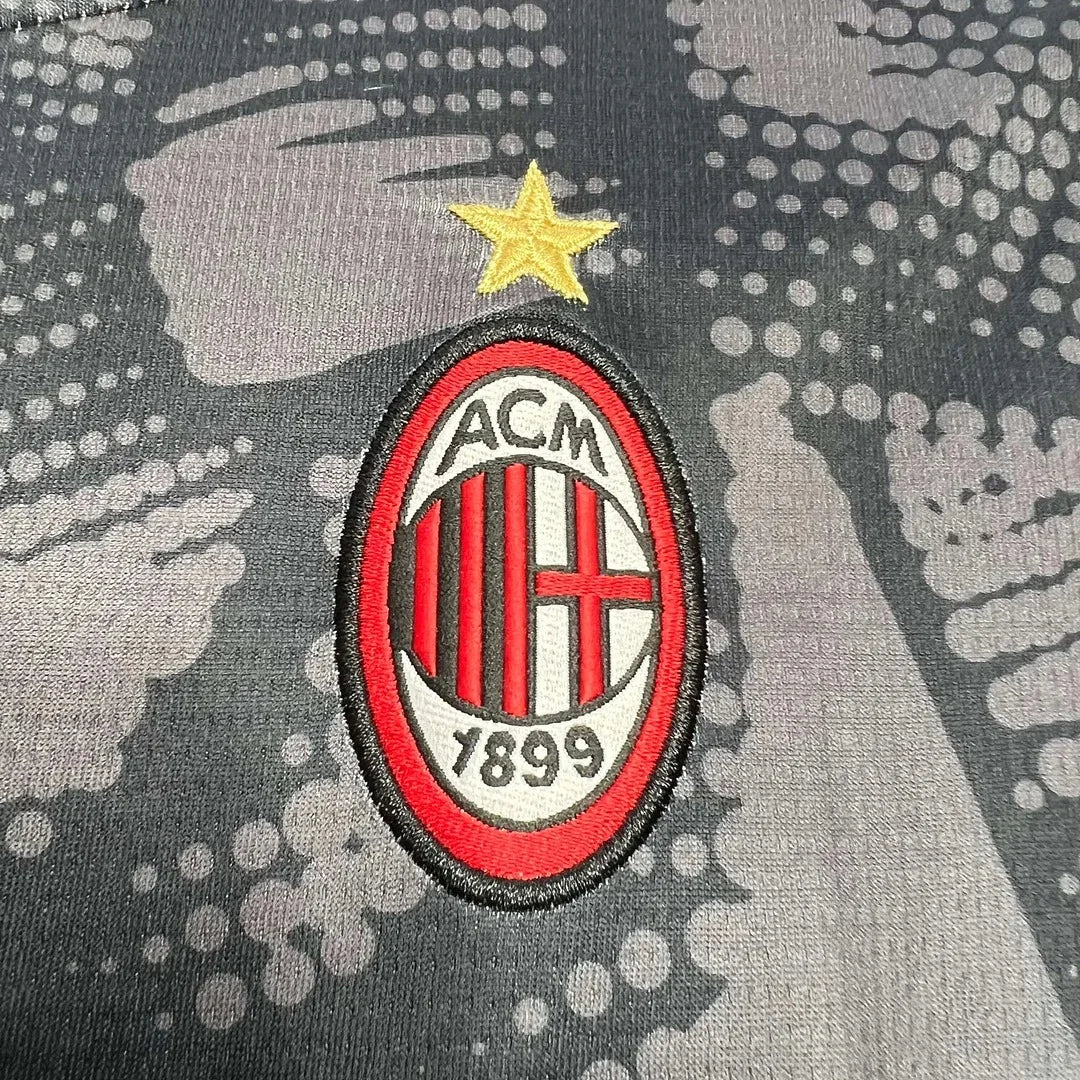 24/25 AC Milan Goalkeeper Kit Kids Size