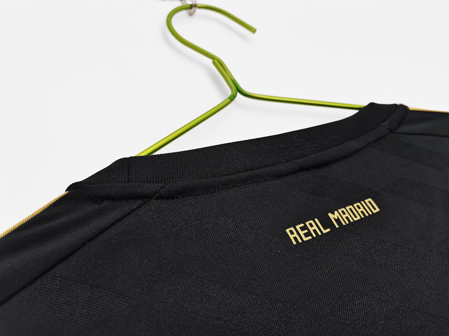 Real Madrid 2012-2013 Retro Long Sleeve Away Kit
