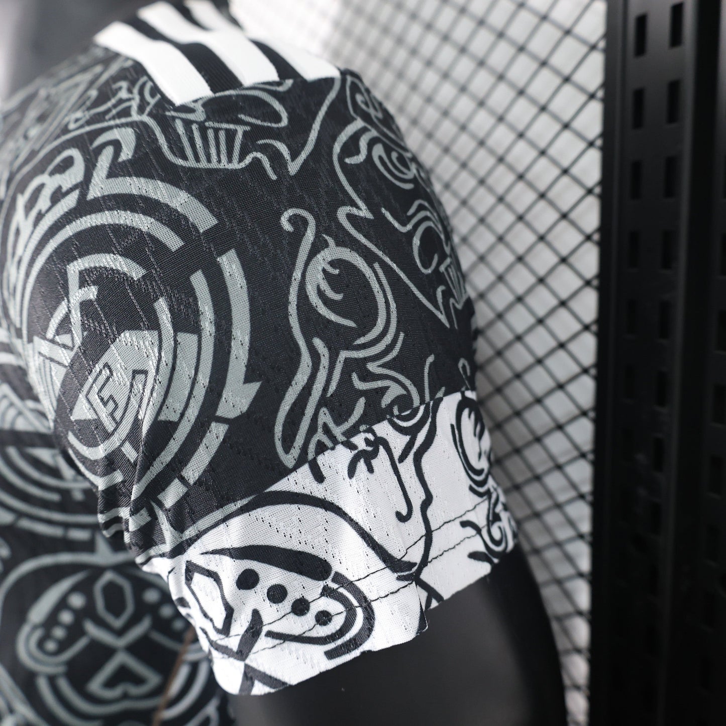 Real Madrid "Royal Majesty" Special Jersey