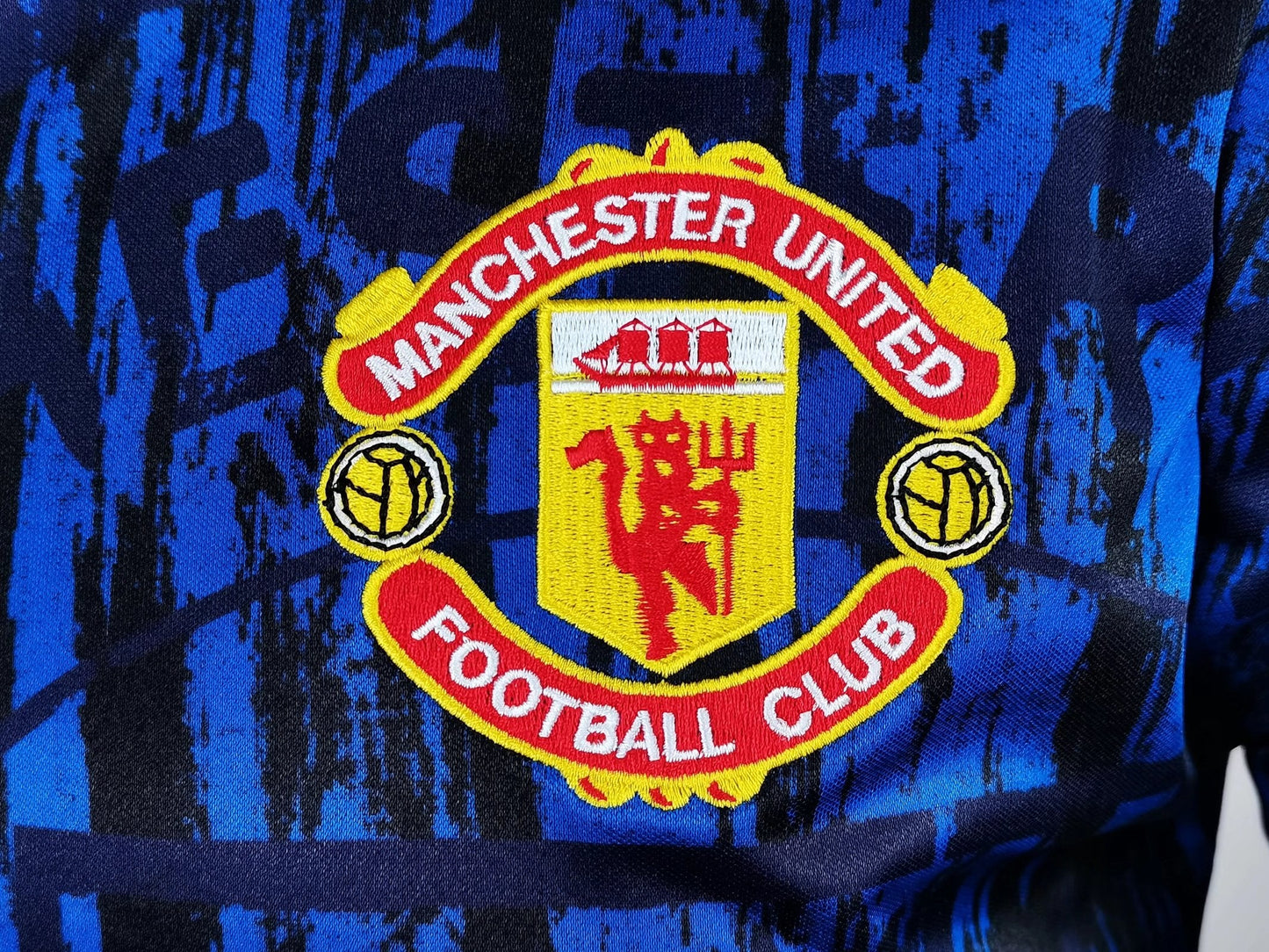 Manchester United 1992-1993 Retro Long Sleeve Away Kit