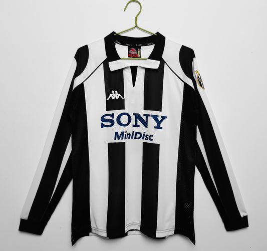 Juventus 1997-1998 Retro Long Sleeve Home Jersey