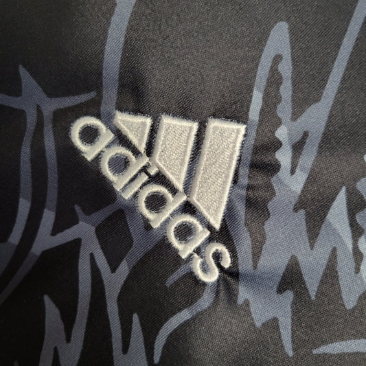 Real Madrid "Dragón Negro" Special Jersey