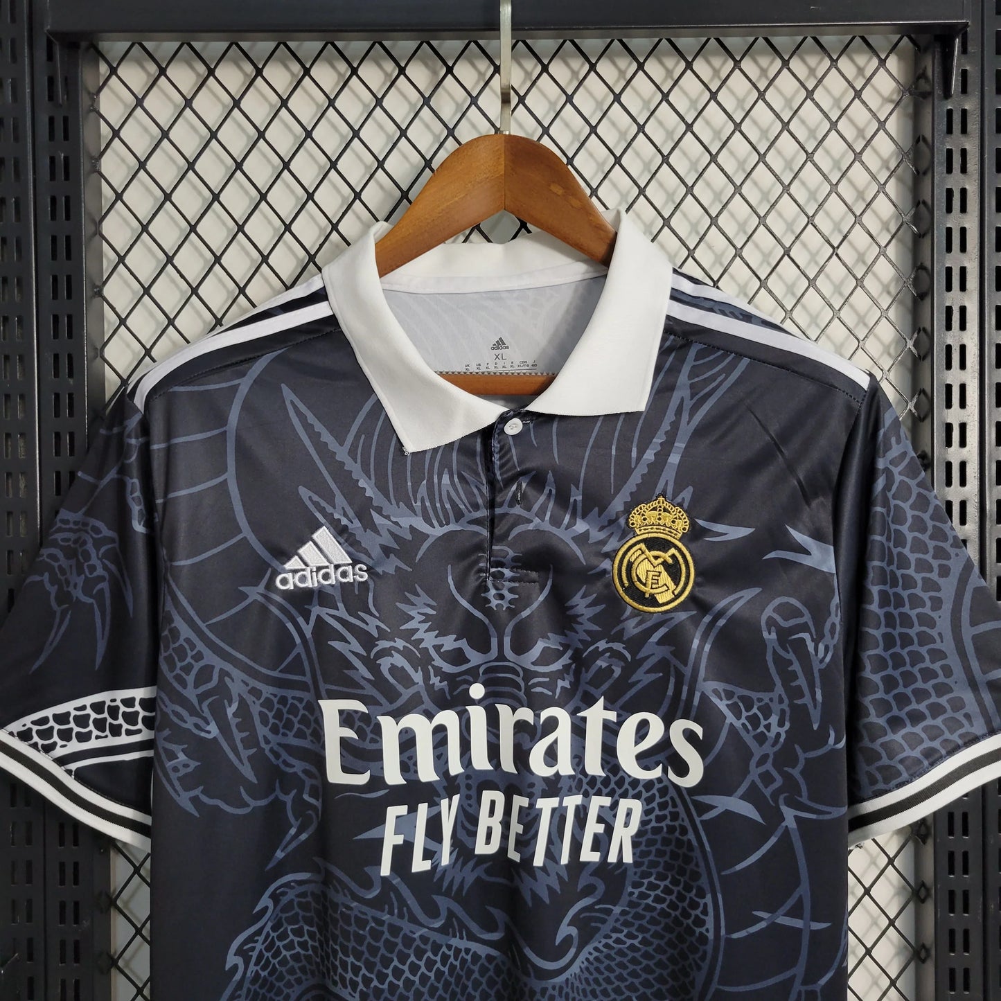 Real Madrid "Dragón Negro" Special Jersey