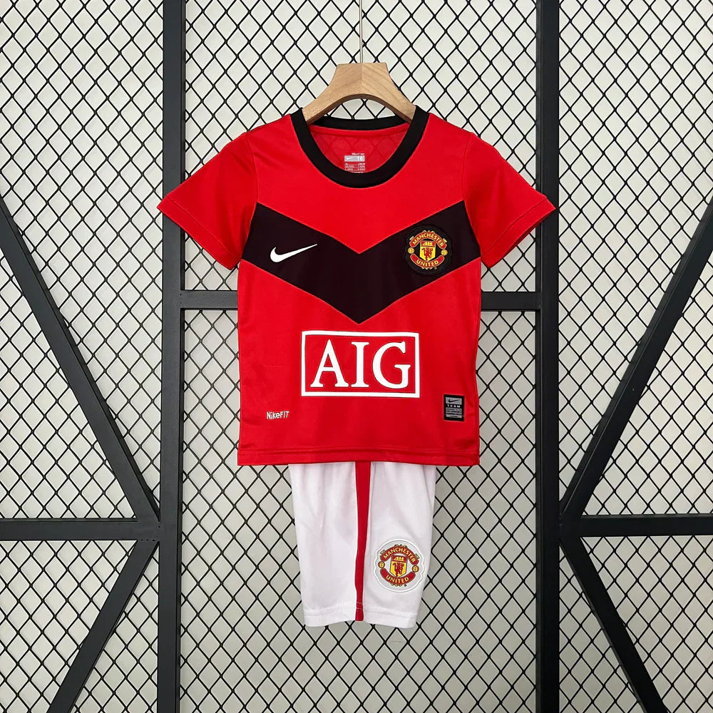 Manchester United Retro 09/10 Home Kids Size