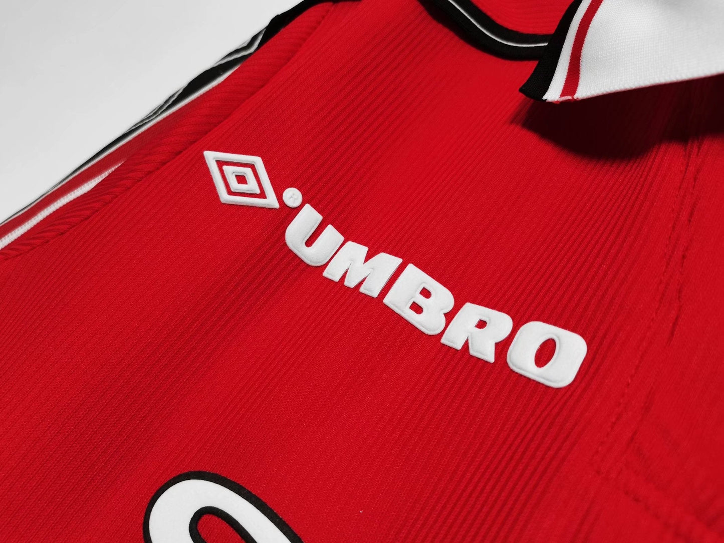 Manchester United 1997–1998 Retro Long Sleeve Home Kit