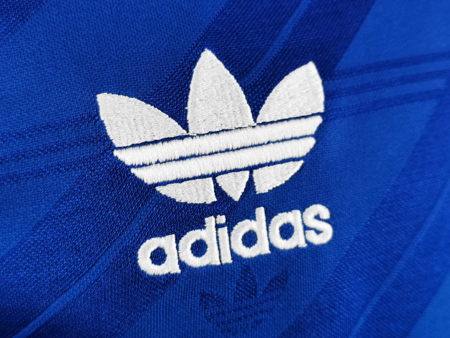 Manchester United 1986-1987 Retro Long Sleeve Away Kit