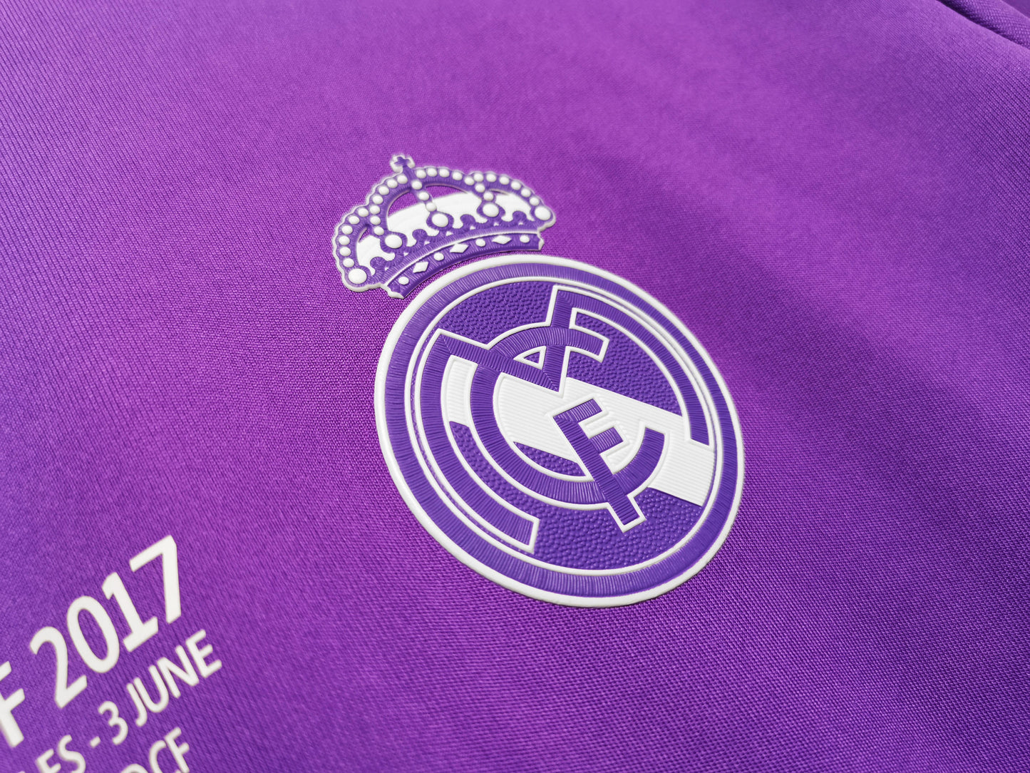 Real Madrid 2016-2017 Retro Long Sleeve Away Kit
