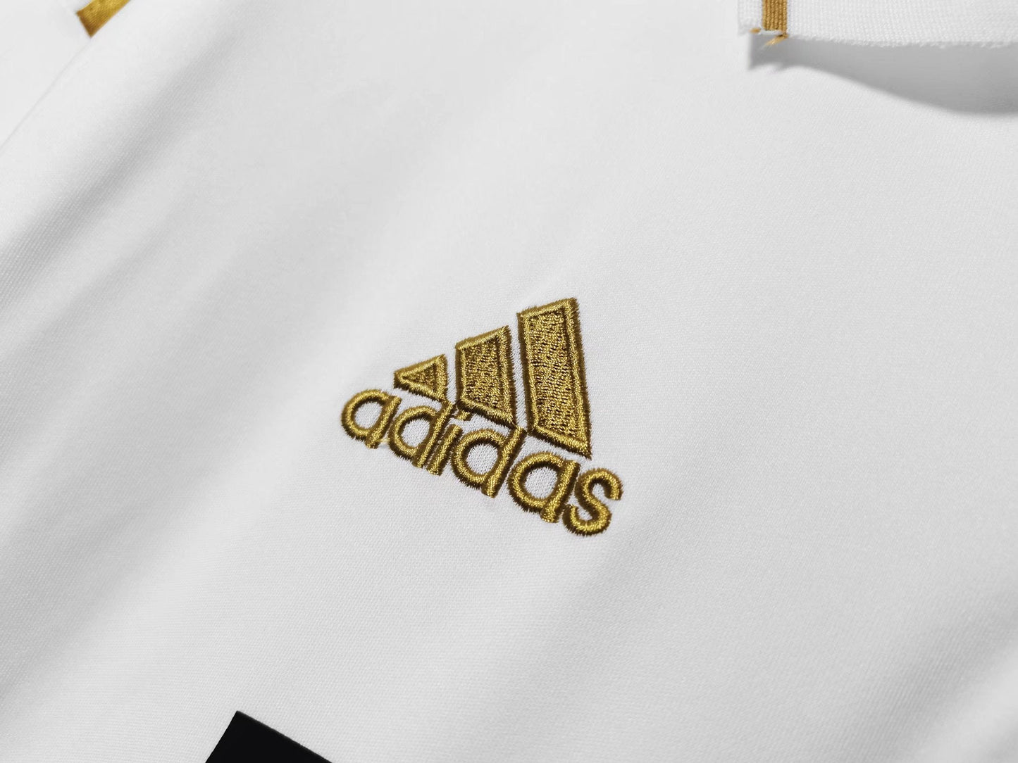 Real Madrid 2011-2012 Retro Long Sleeve Home Kit