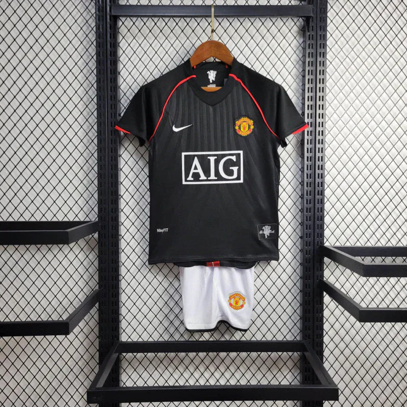 Manchester United 07/08 Black Kids Size
