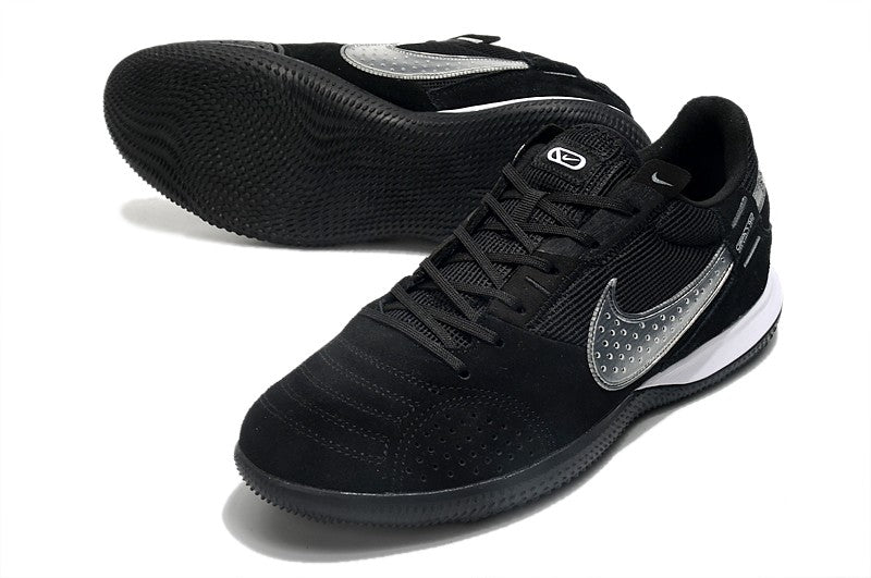 Nike Indoor Soccer Shoes | Streetgato | Black | White