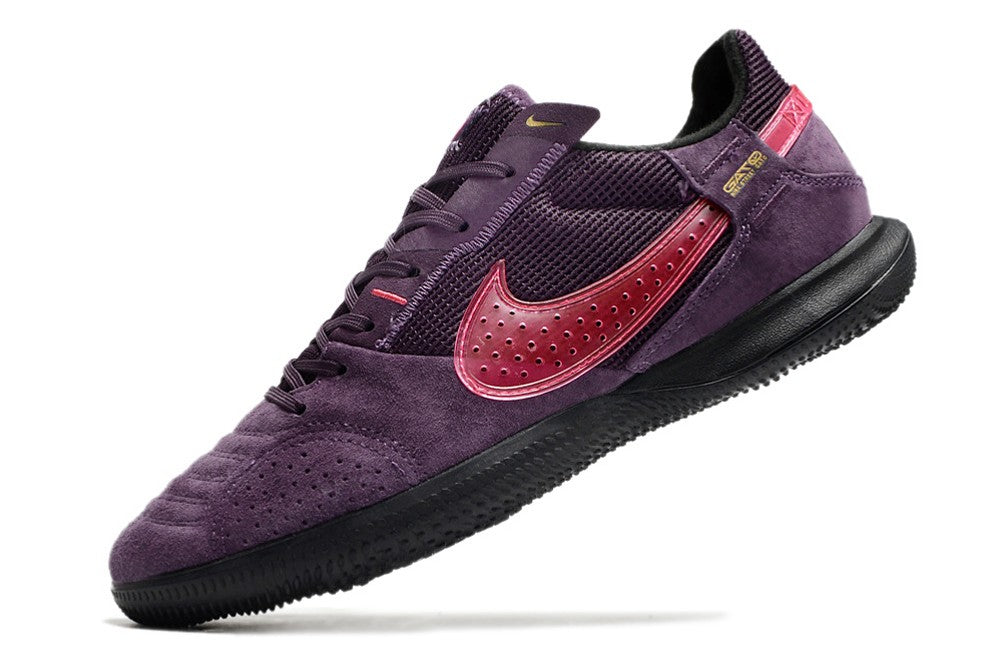 Nike Indoor Soccer Shoes | Streetgato | Purple | Pink Blast