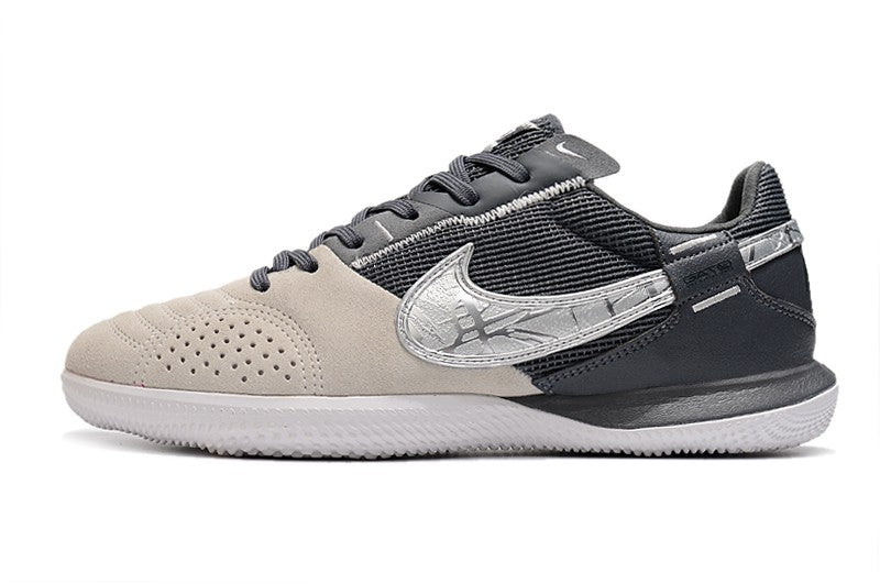Nike Indoor Soccer Shoes | Streetgato | Metallic Silver | Dark Gray
