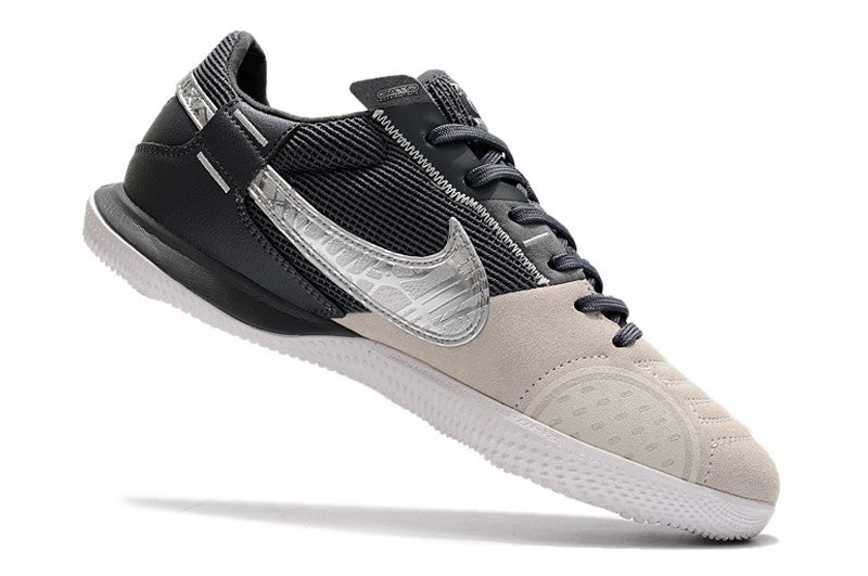 Nike Indoor Soccer Shoes | Streetgato | Metallic Silver | Dark Gray