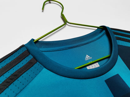 Real Madrid 2017-2018 Retro Long Sleeve Away Kit