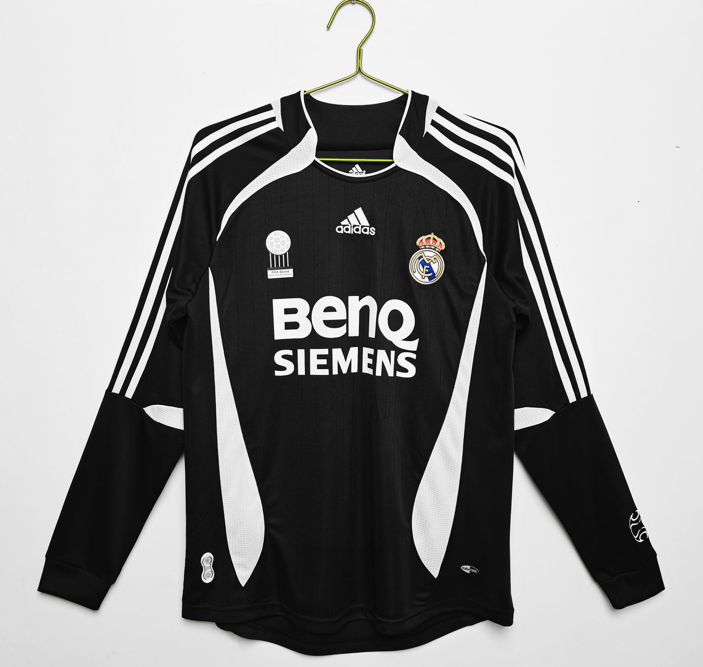 Real Madrid 2006-2007 Retro Long Sleeve Away Kit