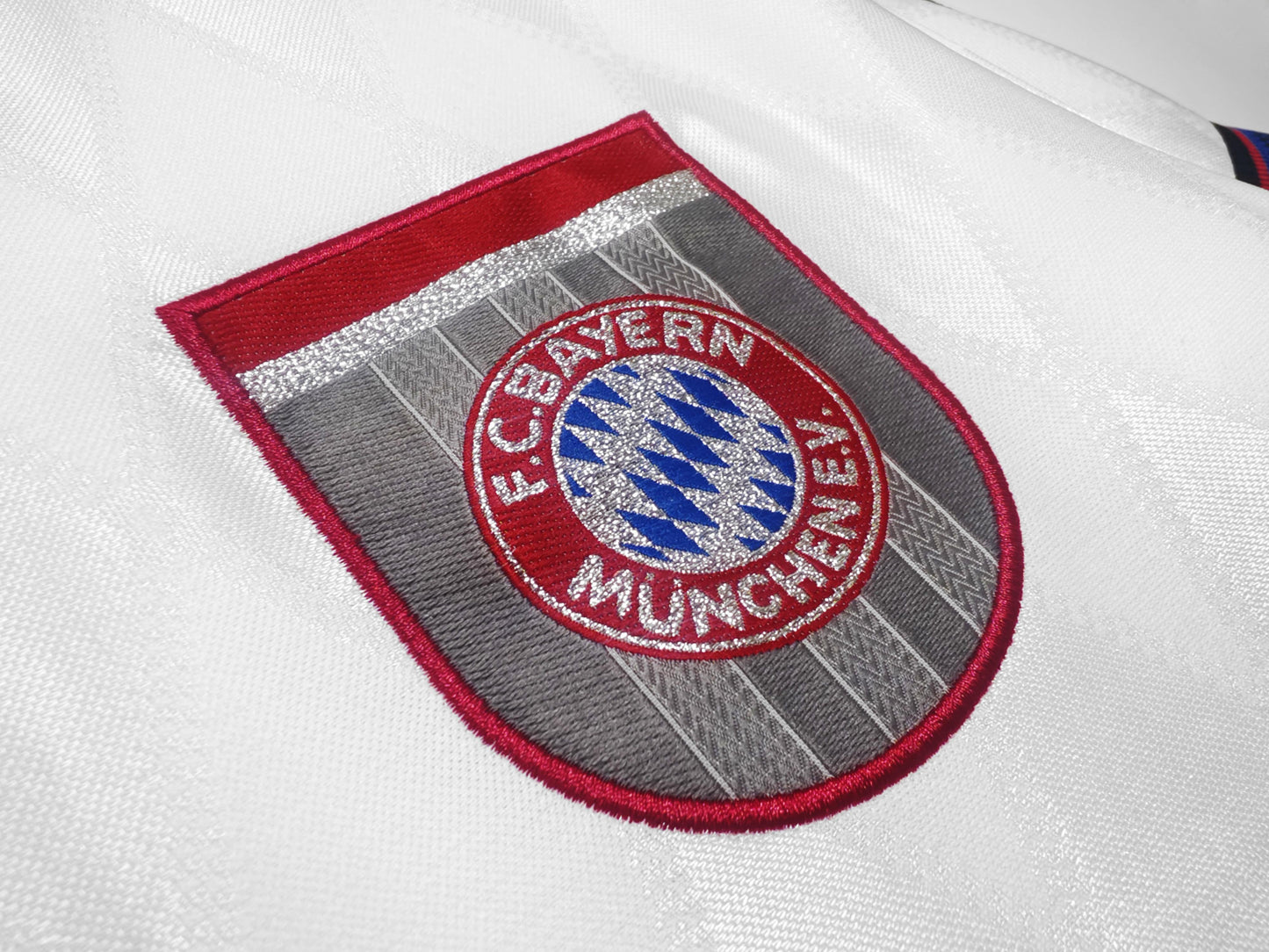 Bayern Munchen 1996-1997 Away Jersey
