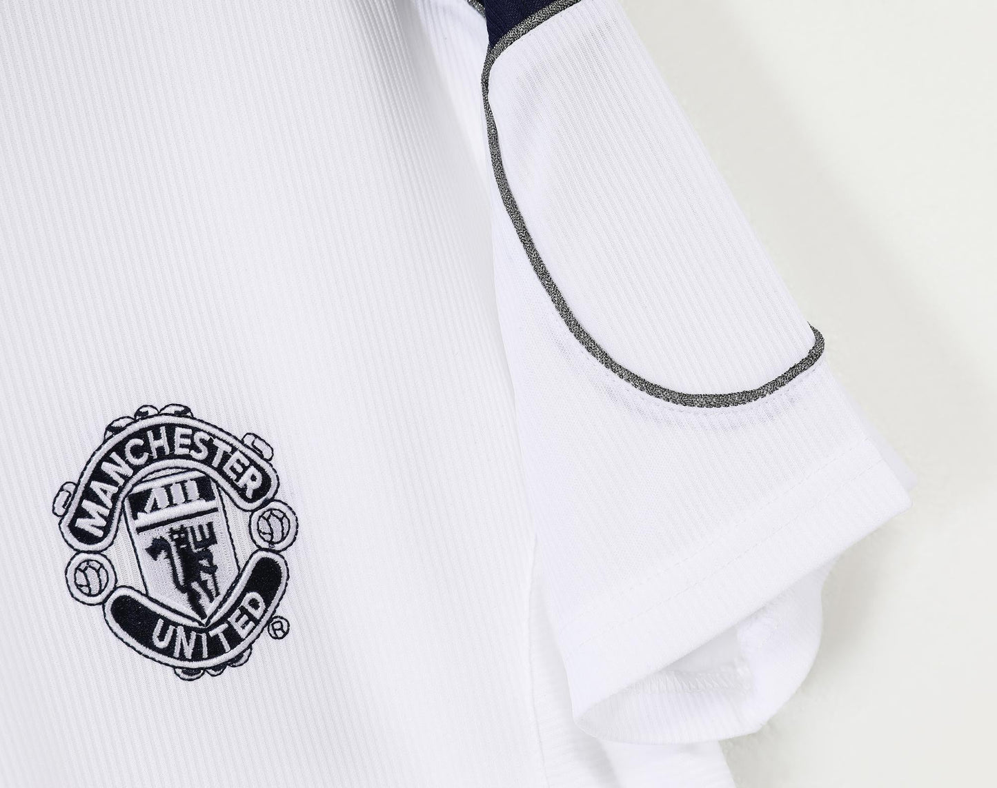 Manchester United 2000-2001 Away Jersey