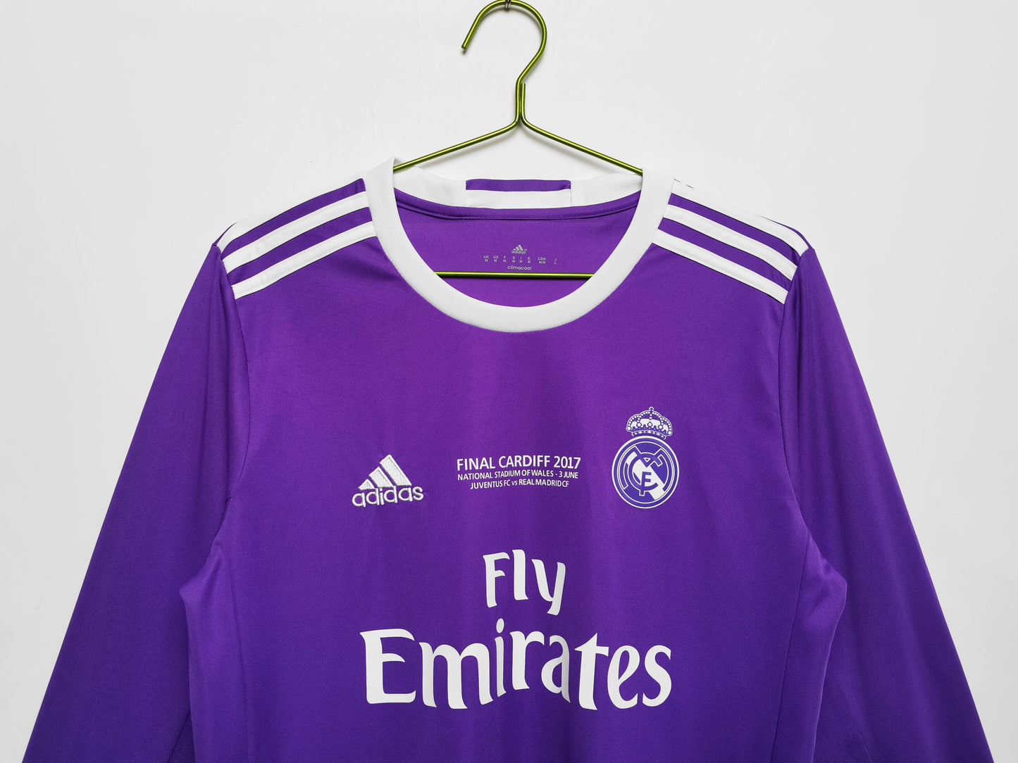 Real Madrid 2016-2017 Retro Long Sleeve Away Kit